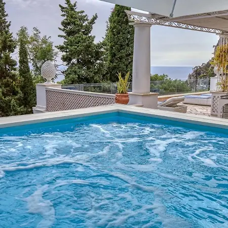 Villa Lucchese In Capri